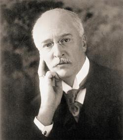 اضغط على الصورة لعرض أكبر.*  الإسم:	Rudolf Diesel.jpg* مشاهدات:	0* الحجم:	15.6 KB* الهوية:	2308