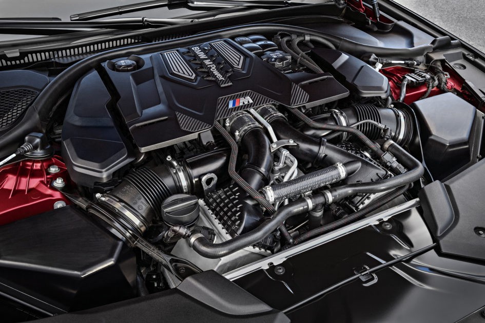 اضغط على الصورة لعرض أكبر.   الإسم:	BMW-M5-F90-2017-engine-v8-biturbo-945x630.jpg  مشاهدات:	19  الحجم:	178.1 KB  الهوية:	3742