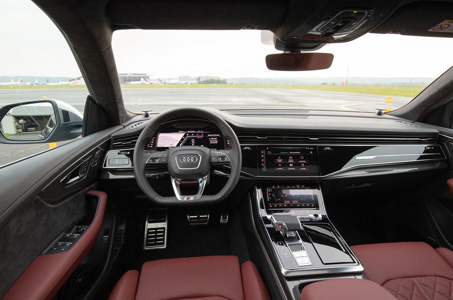 اضغط على الصورة لعرض أكبر.   الإسم:	7-audi-sq8-2019-fd-cabin.jpg  مشاهدات:	37  الحجم:	107.4 KB  الهوية:	4523