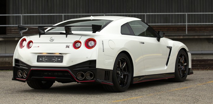 اضغط على الصورة لعرض أكبر.   الإسم:	2017-Nissan-GT-R-NISMO-_backend.jpg  مشاهدات:	11  الحجم:	63.9 KB  الهوية:	5666