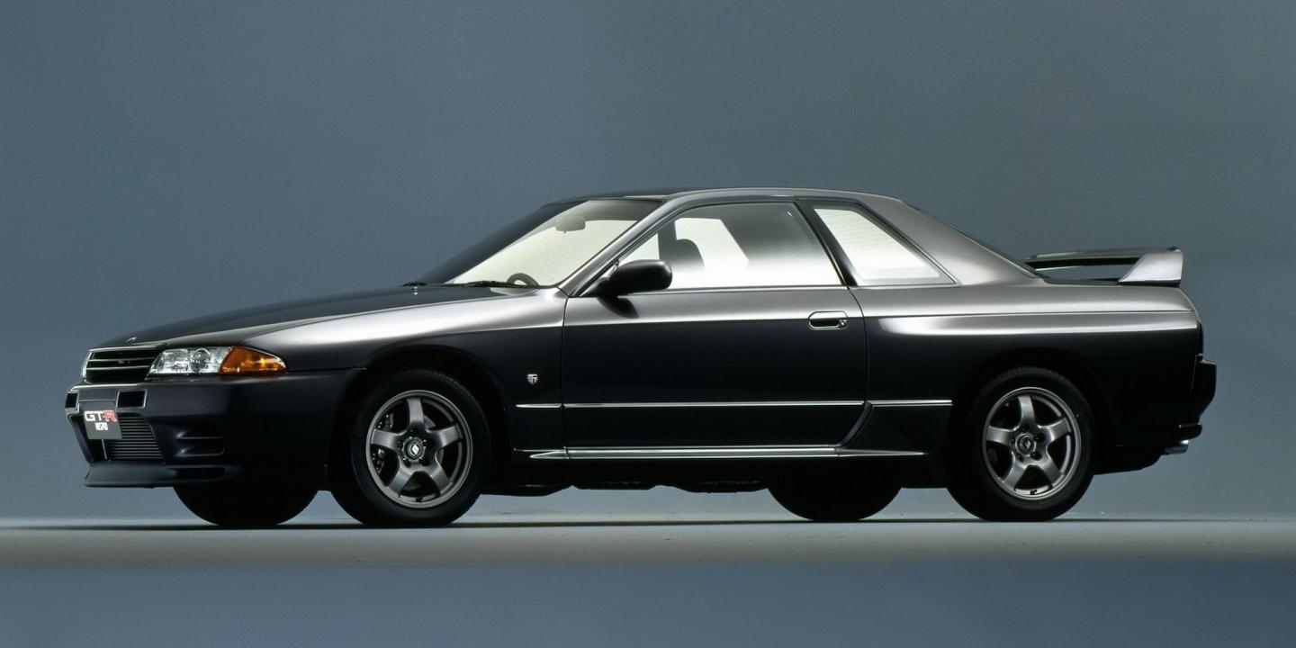 اضغط على الصورة لعرض أكبر.   الإسم:	1451236913-nissan-skyline-1990-wallpapers-1.jpg  مشاهدات:	1  الحجم:	68.0 KB  الهوية:	5782