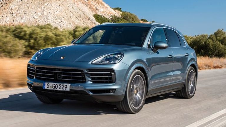 اضغط على الصورة لعرض أكبر. 

الإسم:	143-142331-porsche-cayenne-has-evolved-over-the-ages-4.jpg 
مشاهدات:	78 
الحجم:	83.1 KB 
الهوية:	7523